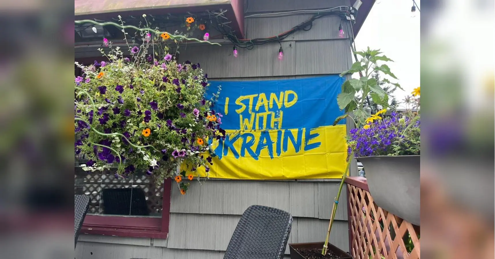 У США неспокійно: перед самітом Трампа і путіна на Алясці спалахнув мітинг на підтримку України