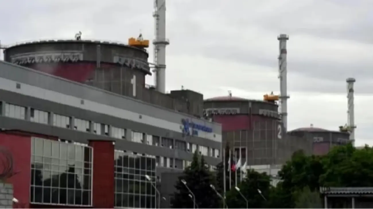 МАГАТЕ зафіксувало обстріли і "чорний дим" біля ЗАЕС