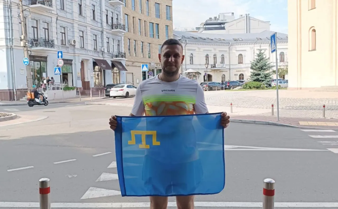 До Дня кримськотатарського прапора у Києві створили біговий GPS-малюнок