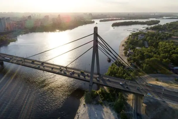 Фото, що здивує: яким був Північний міст Києва до того, як став легендою