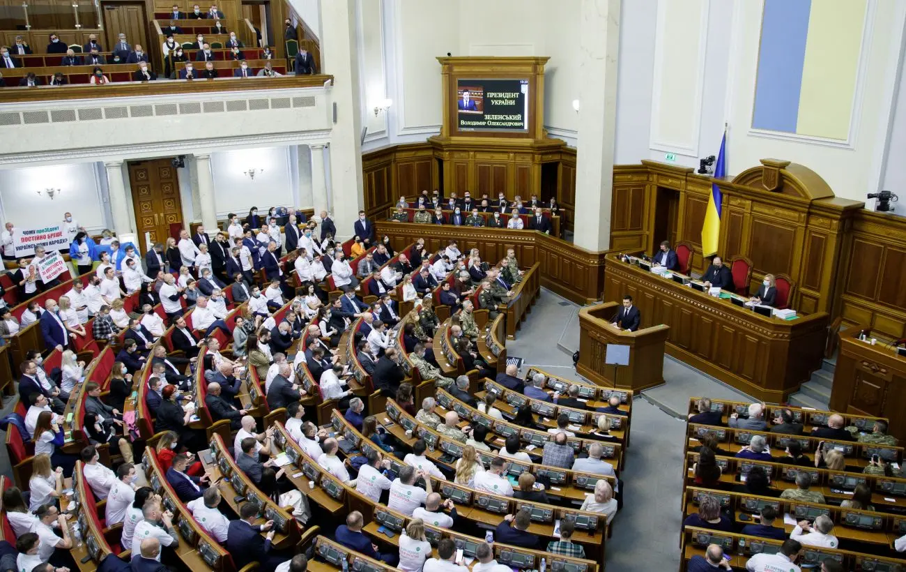 Демократія чи сильний лідер: до чого схиляються українці під час війни