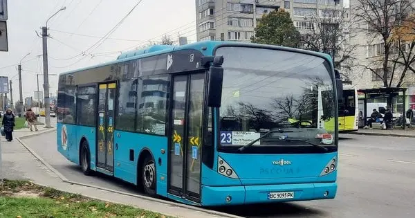 Пасажирка львівського автобуса побила дружину ветерана