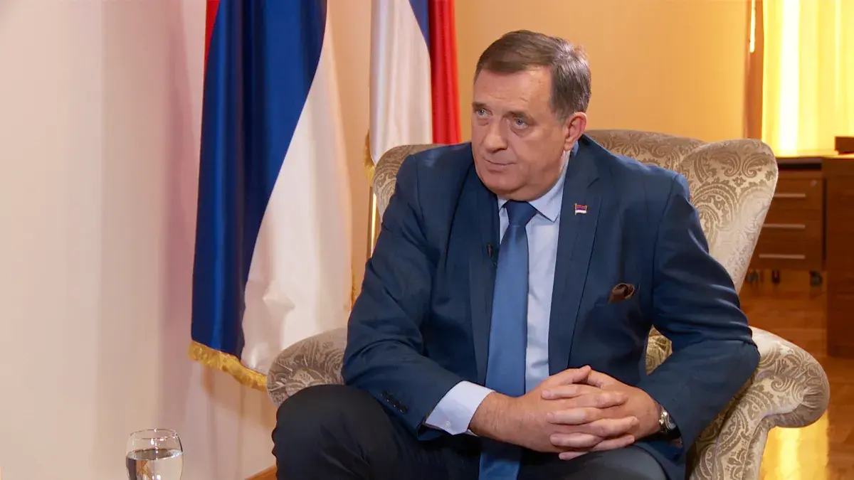 Додік після позбавлення мандату президента Республіки Сербської анонсував референдум