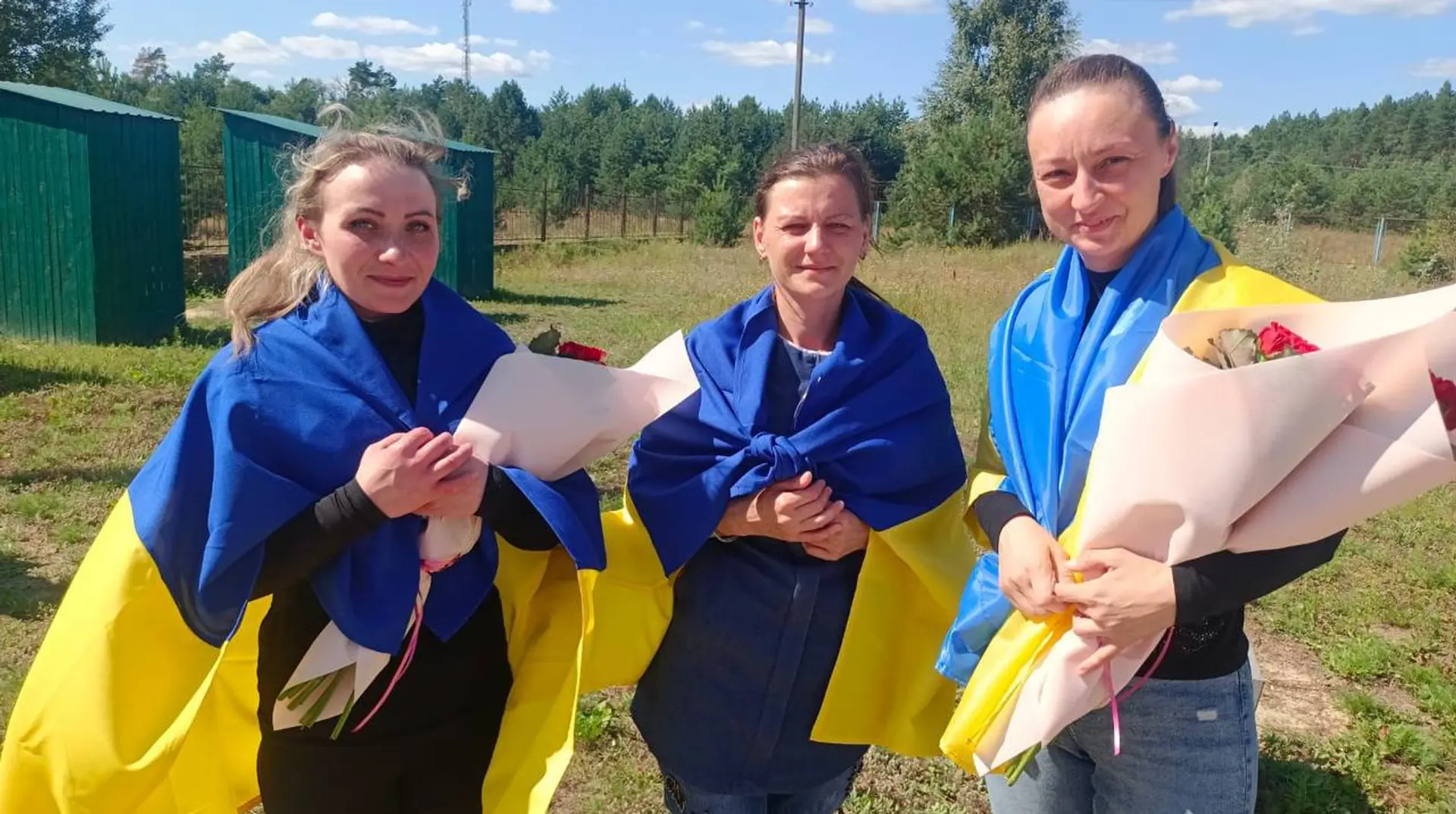 "Відчуття неможливо передати": з російського полону повернулися три цивільні українки