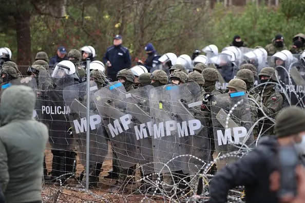 Лідери дев'ятьох країн ЄС закликали переглянути правила депортації злочинців-мігрантів