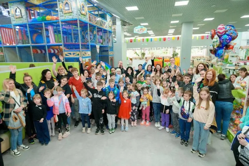 П’ять тисяч дітей стали учасниками акції «Діти мають право на дитинство» від Міжрегіонального координаційного гумштабу