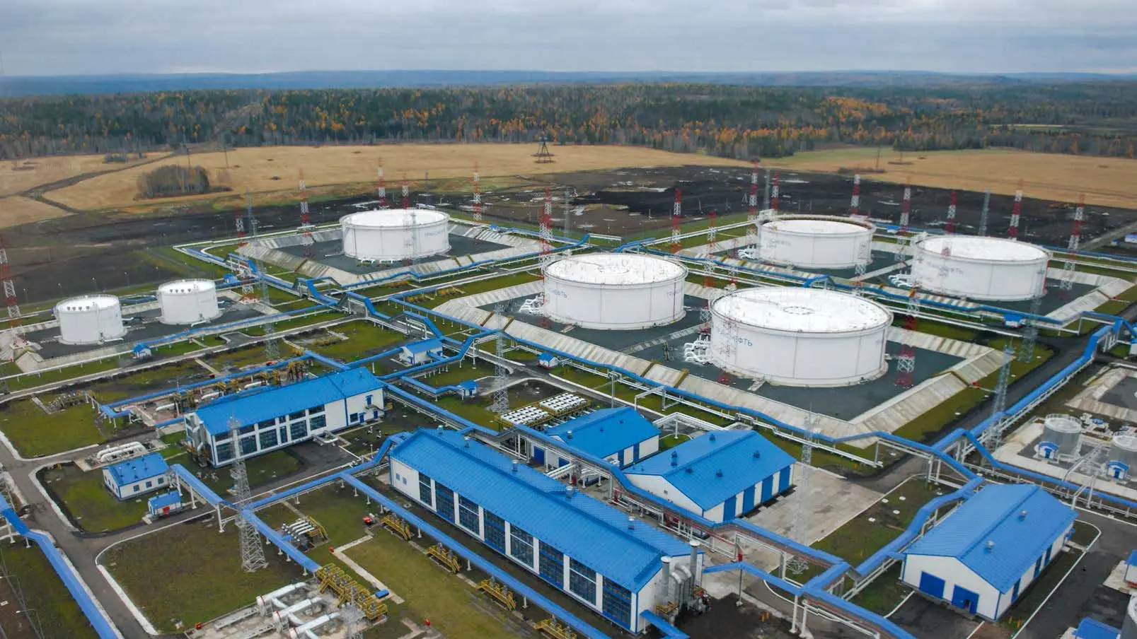 Украинские БпЛА остановили работу ряда нефтеперекачивающих станций в России – источник