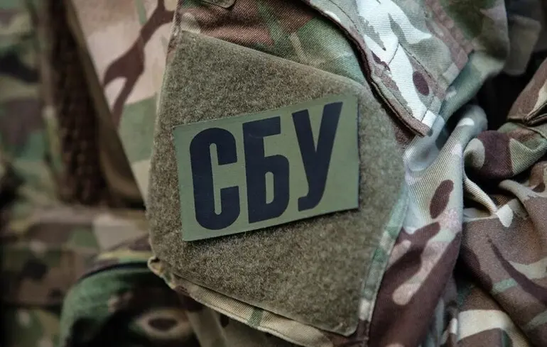СБУ розслідує появу "жучка" в телефоні міського голови Львова