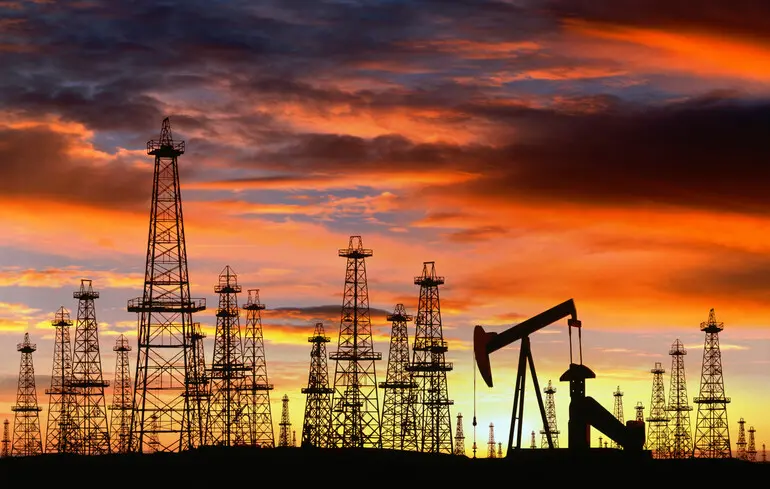 Нефть выросла в цене после заявлений о подготовке удара по Ирану