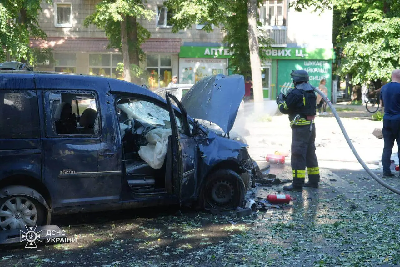В Естонії закликали тиснути на Росію на тлі смертоносного удару по Сумах
