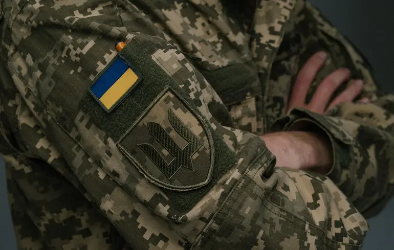 В Івано-Франківську двоє невідомих побили військового, який перебував у відпустці