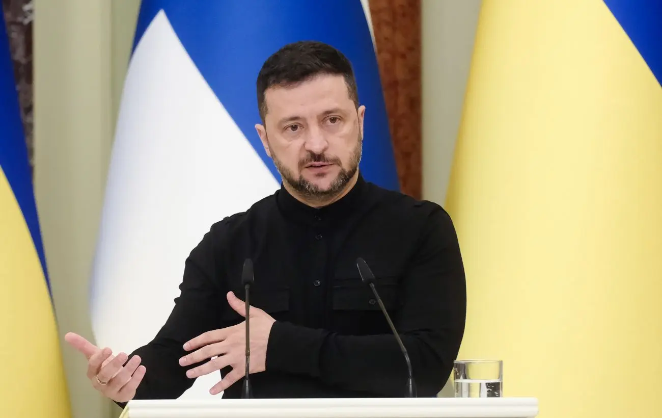 Віддати Путіну землю України для зупинки війни - не рішення і такого не буде, - Зеленський