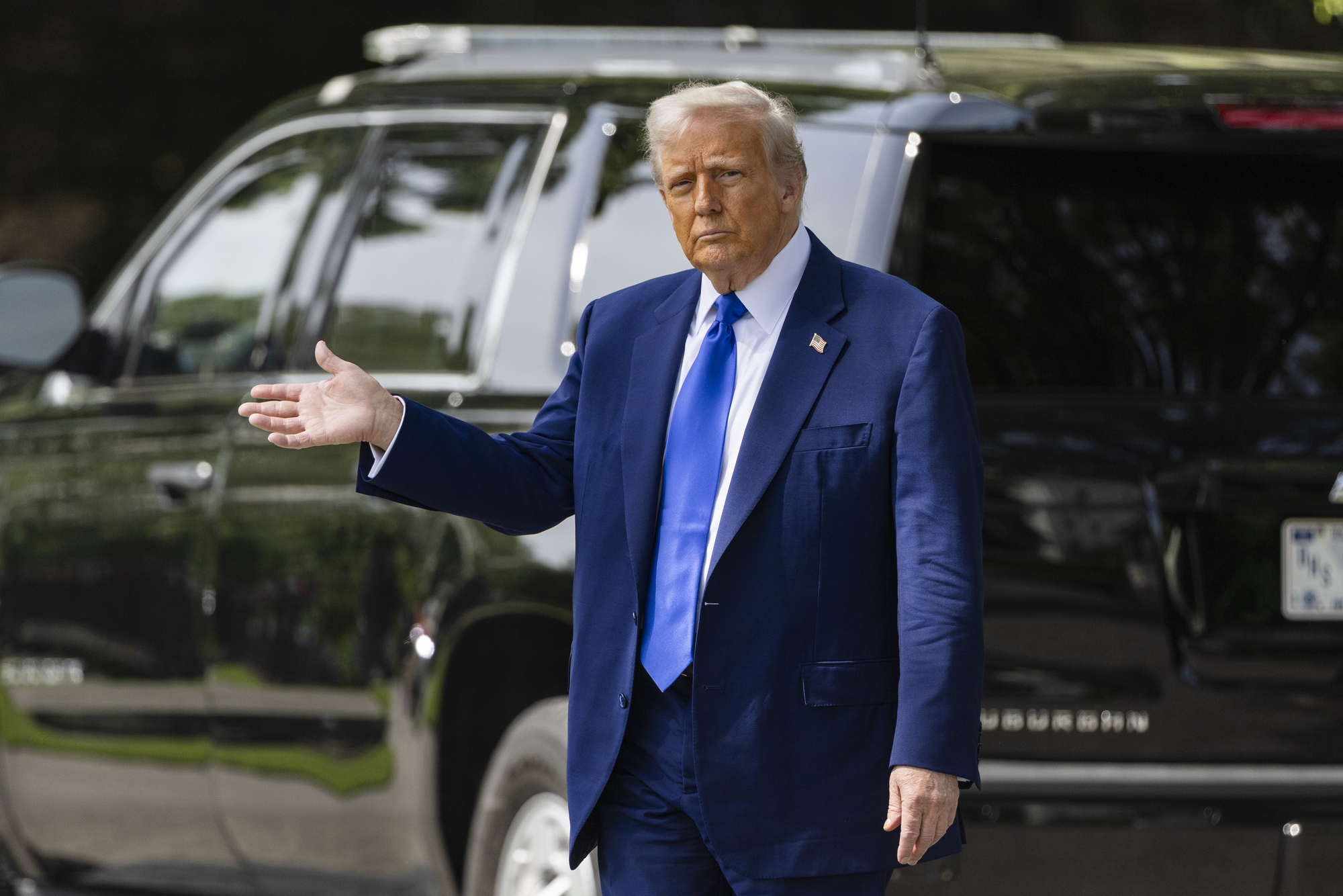 Трампа за пределами США считают "сильным лидером", но не заслуживающим доверия – опрос