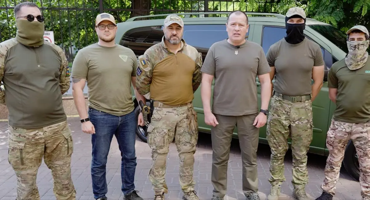 “Українська команда” передала авто підрозділу іноземного легіону ГУР МО, – Палатний