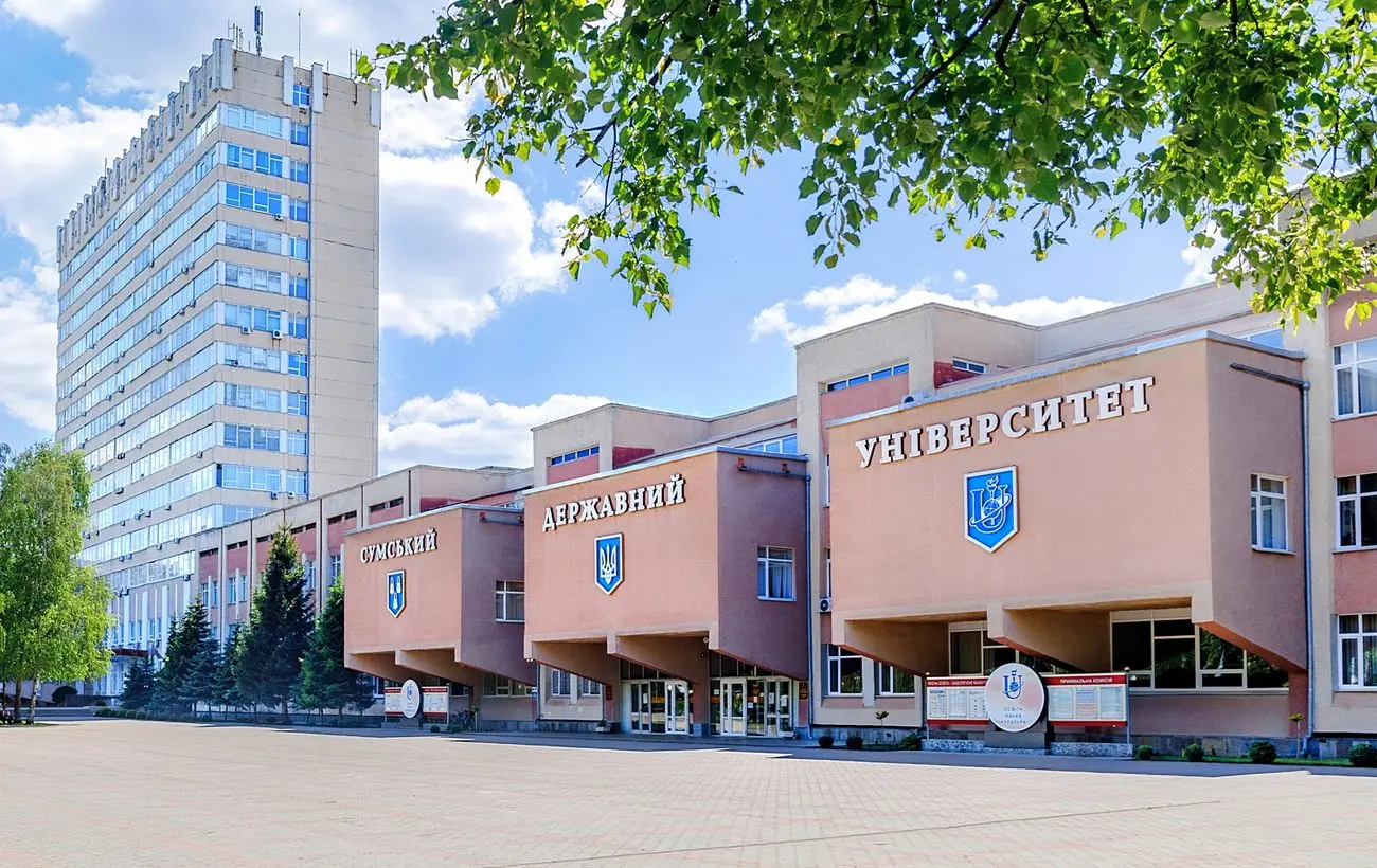 Зруйновано корпус університету: який вигляд має СумДУ після атаки (фото)