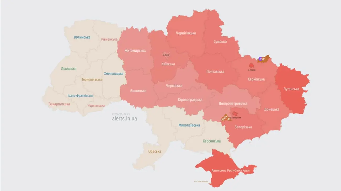 У Києві та більшості областей оголошували тривогу через загрозу балістики