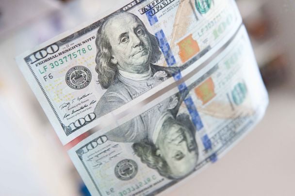 Курс валют на 22 травня: скільки коштуватимуть долар, євро і злотий
