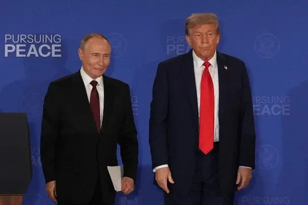 Зустріч Трампа і Путіна в Анкориджі: історичний момент та цинічні