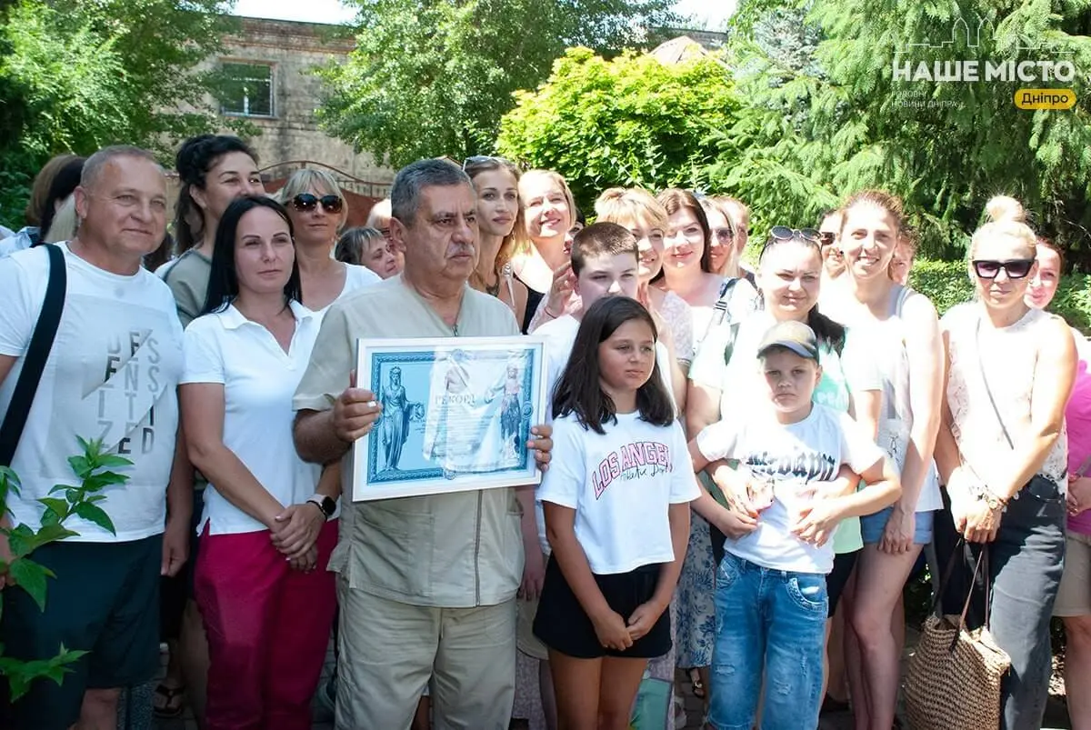 Лікування без медикаментів: професор з Дніпра став рекордсменом України