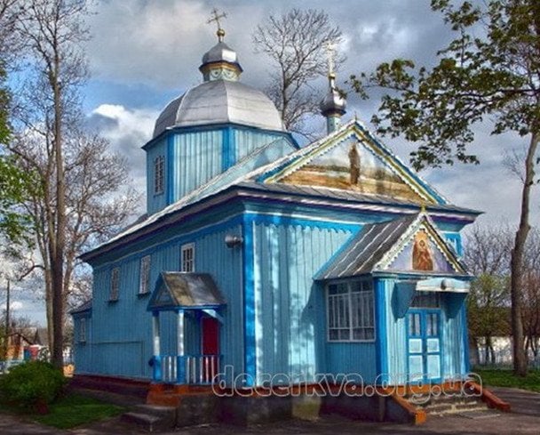 На Рівненщині селяни бензопилами розібрали церкву 18 ст.: деталі скандалу