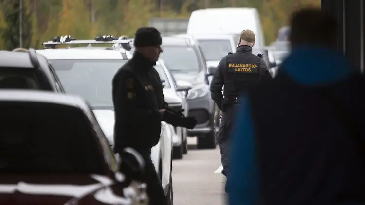 Німеччина просуває жорсткіші візові обмеження щодо російських туристів у Шенгені