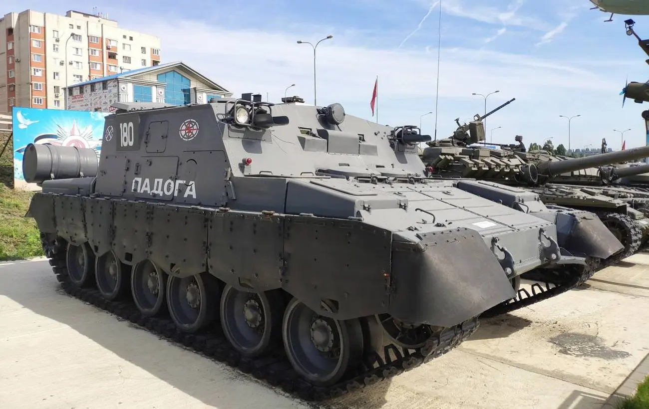 На фронті помітили рідкісну ворожу бойову машину "Ладога": в чому її особливість