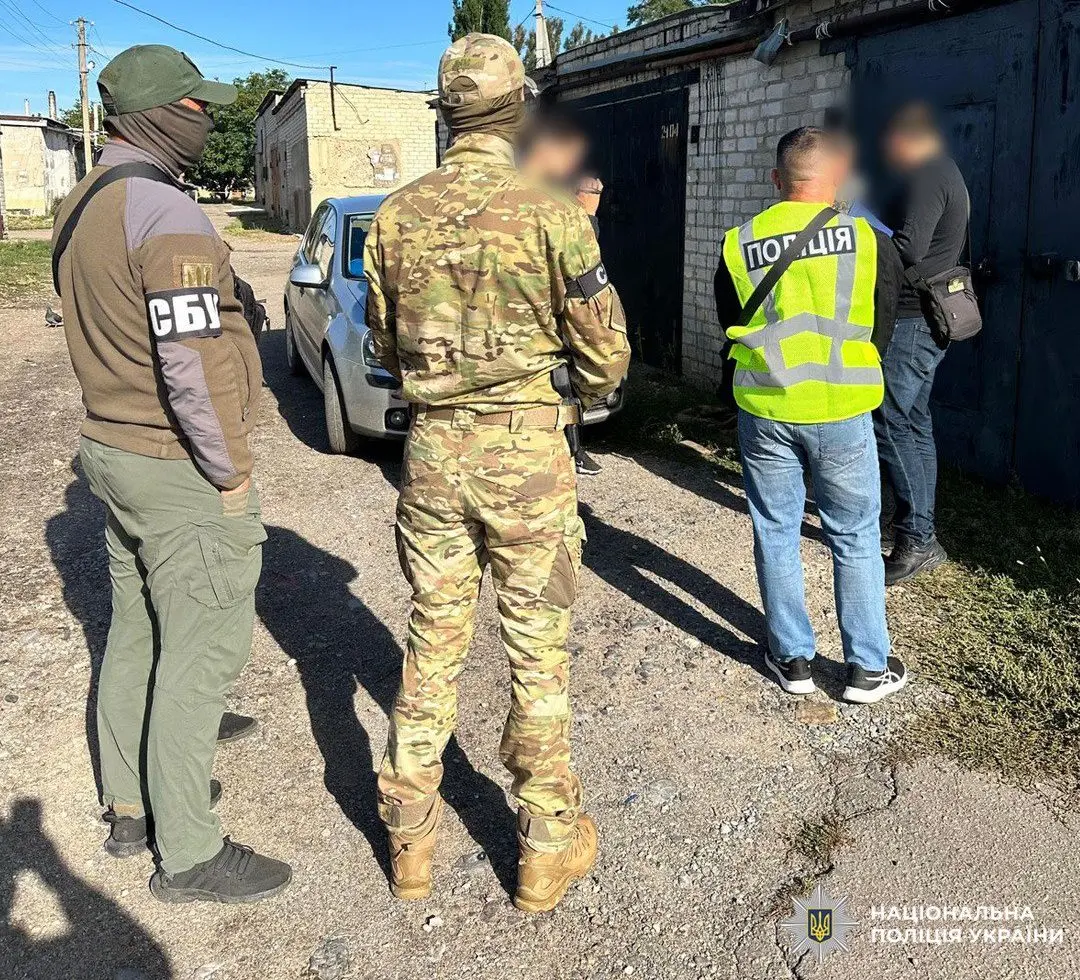 У Лозовій затримано наркоторговця, який використовував інтернет