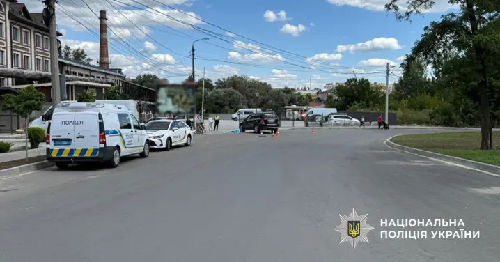 У Чернівцях 20-річний водій «Mercedes Benz» на смерть збив чоловіка