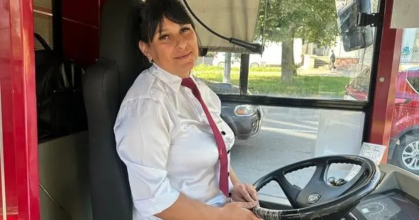 В Івано-Франківську до роботи приступила перша водійка комунального автобуса