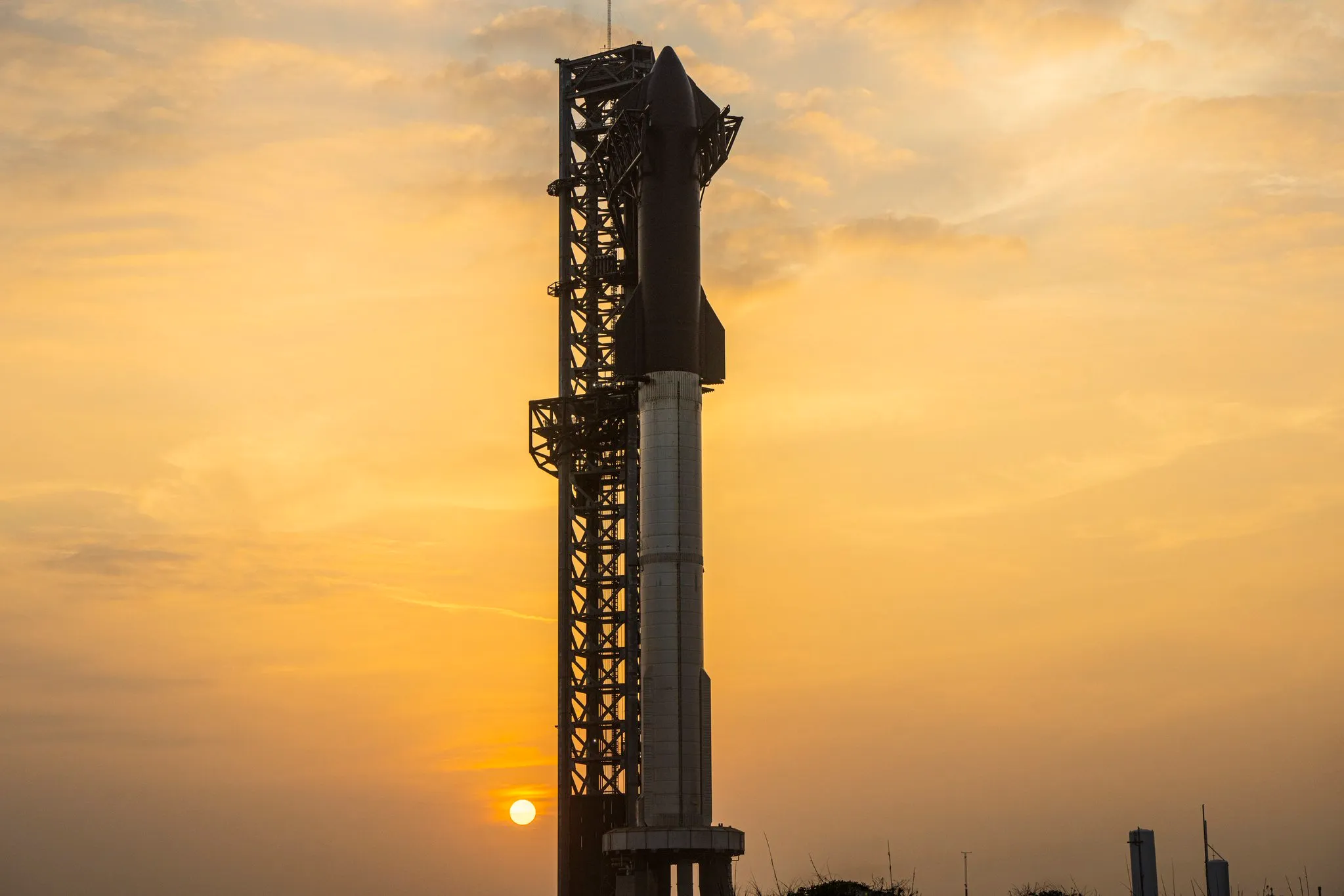 Starship SpaceX розширює “небезпечні зони” для польотів