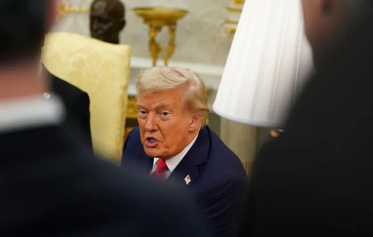 Трамп анонсував, що “дуже скоро” поговорить з Путіним