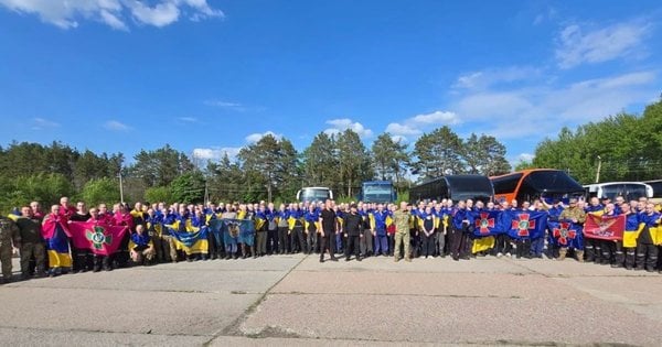 Україна та Росія провели перший етап обміну полоненими «1000 на 1000»