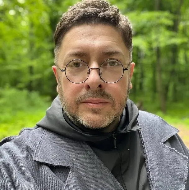 51-річний Олексій Суханов виїхав до Юрмали і пояснив, що стало причиною