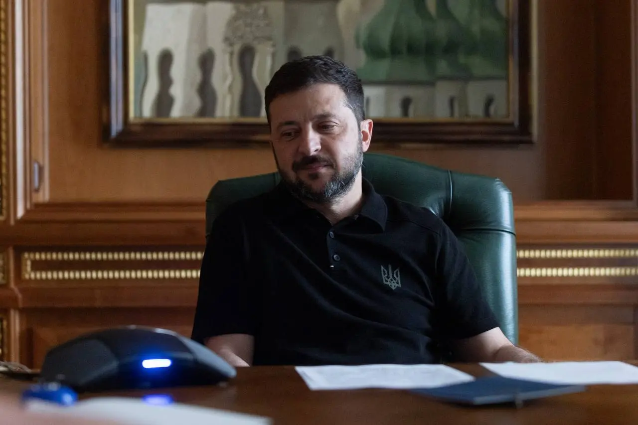 Зеленский запланировал переговоры для продвижения мирного