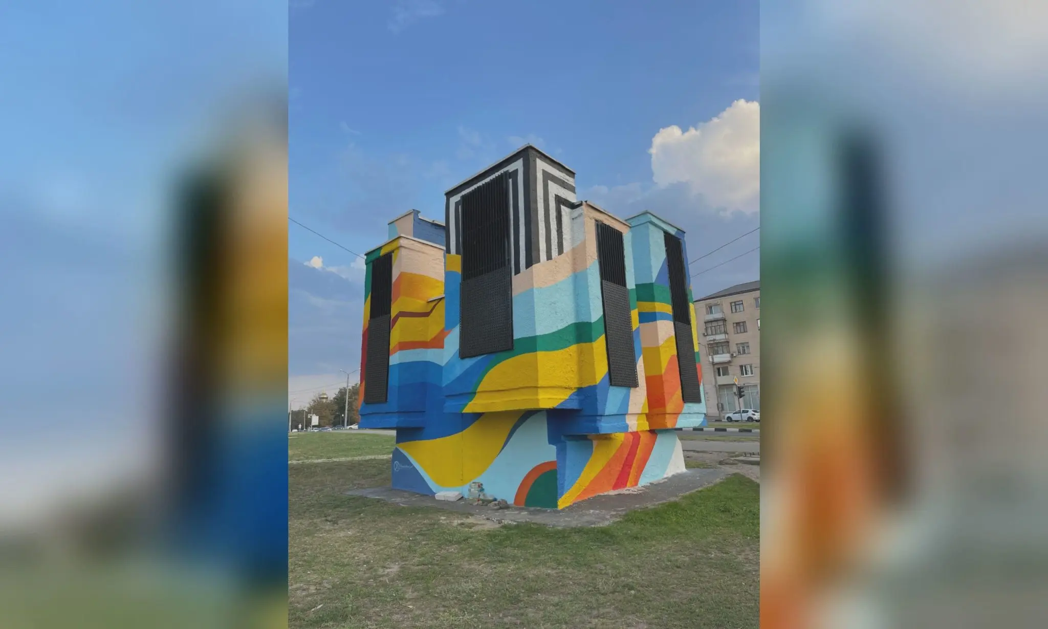 Замість вентиляційної шахти метро – яскравий ярт-об’єкт у Харкові (фото)