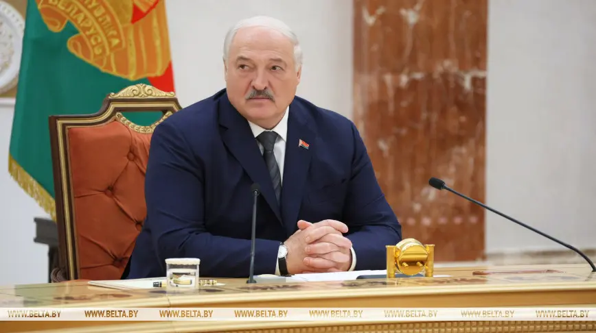 Лукашенко відреагував на слова Зеленського, який назвав його "старою людиною"