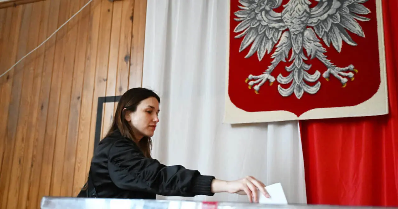 На виборах у Польщі підраховано 65% дільниць: лідирує Навроцький