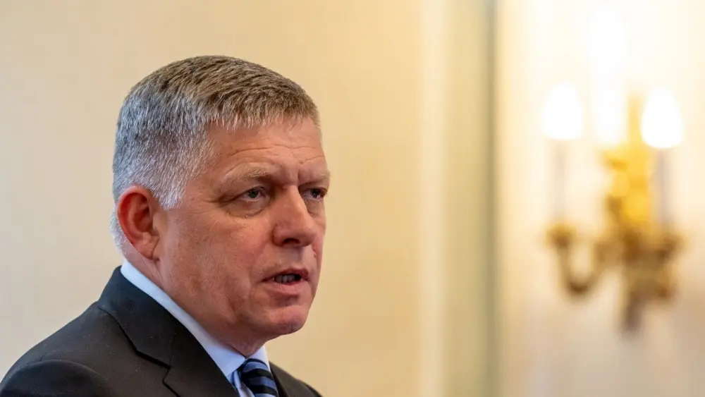 На встрече с Путиным Фицо заявил, что хочет обсудить с Зеленским удары по энергетике РФ