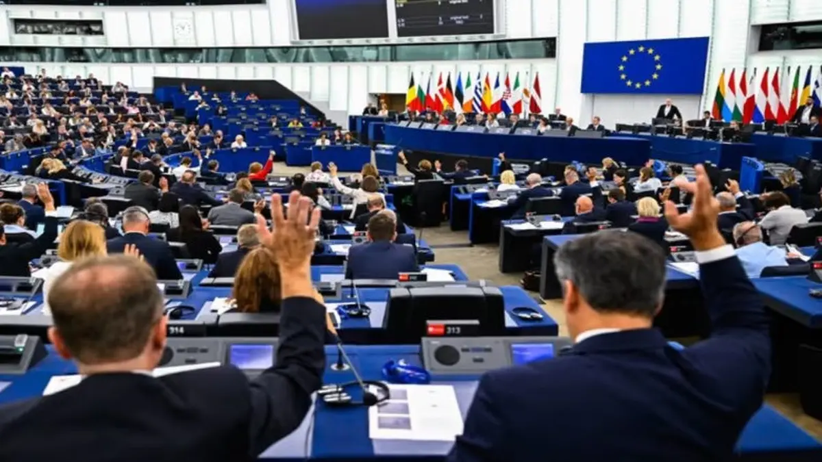 Європарламент схвалив резолюцію щодо звітів Єврокомісії за 2023-24 роки про прогрес України в реформах – Порошенко