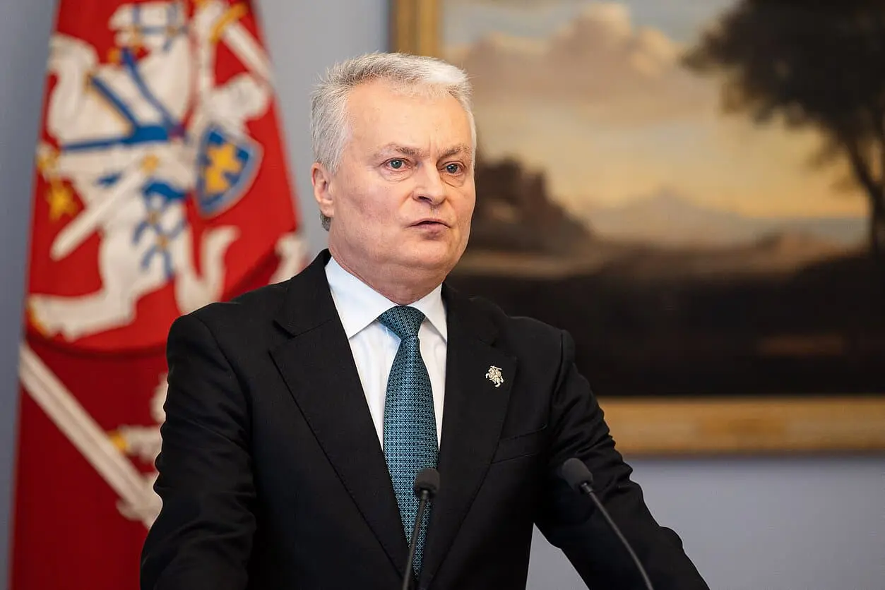 Президент Литви закликав до миру в Україні на основі територіальної