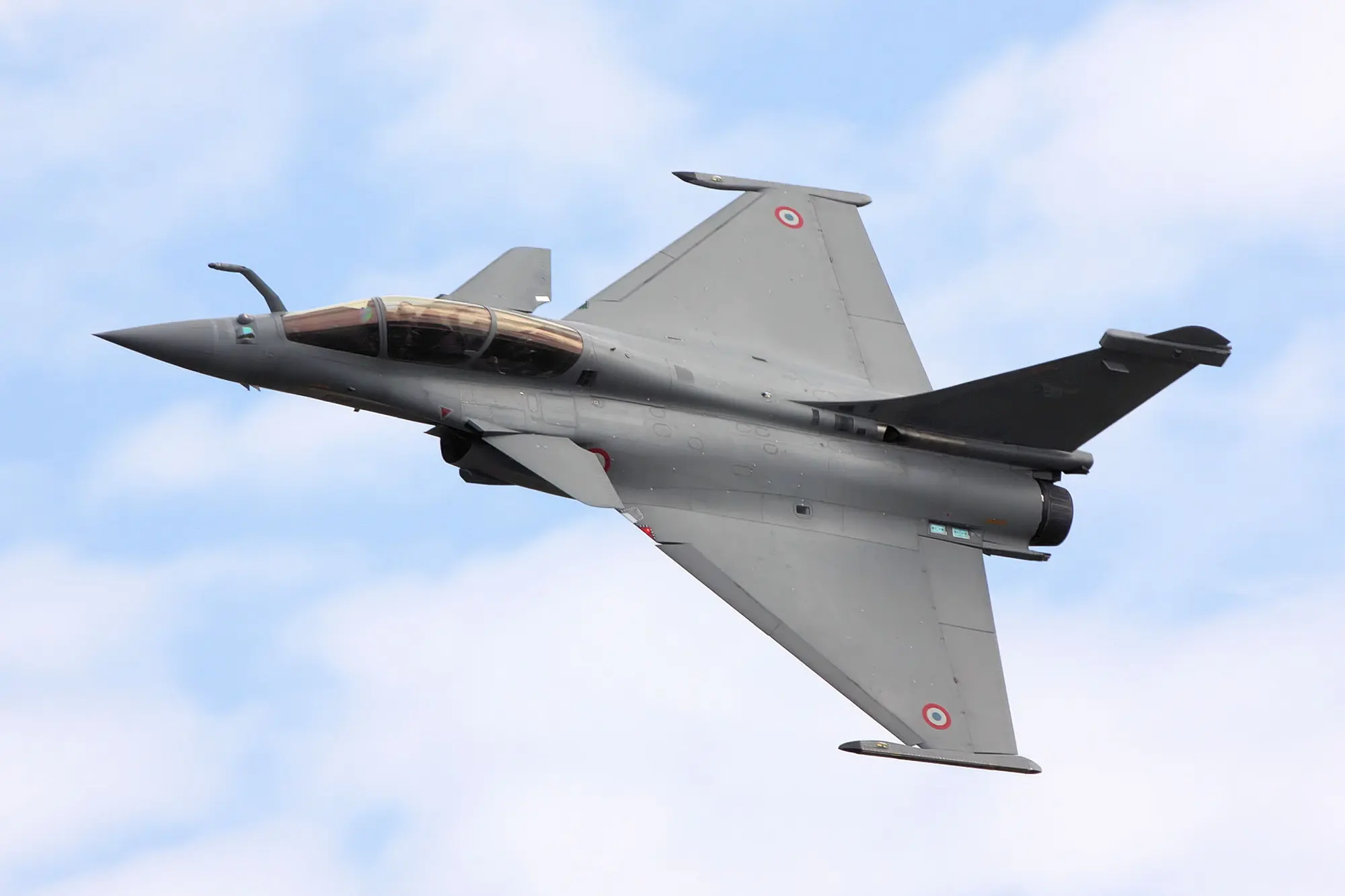 Макрон отправил в Польшу дополнительные истребители Rafale