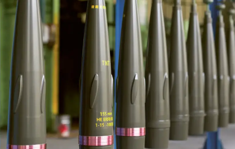 США поновили постачання артснарядів і ракет GMLRS в Україну — Reuters