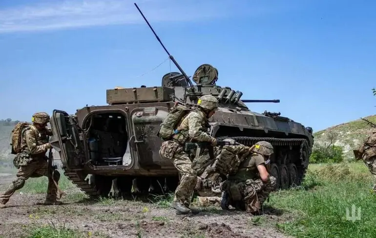 На Сумщині росіяни "в агонії підтягують резерви" — Бунятов