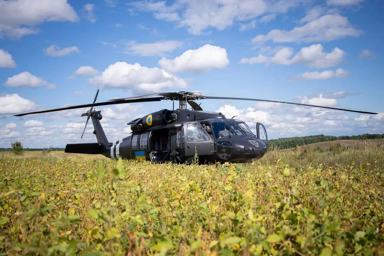 Чеські волонтери передали в Україну Black Hawk, на який збирали гроші