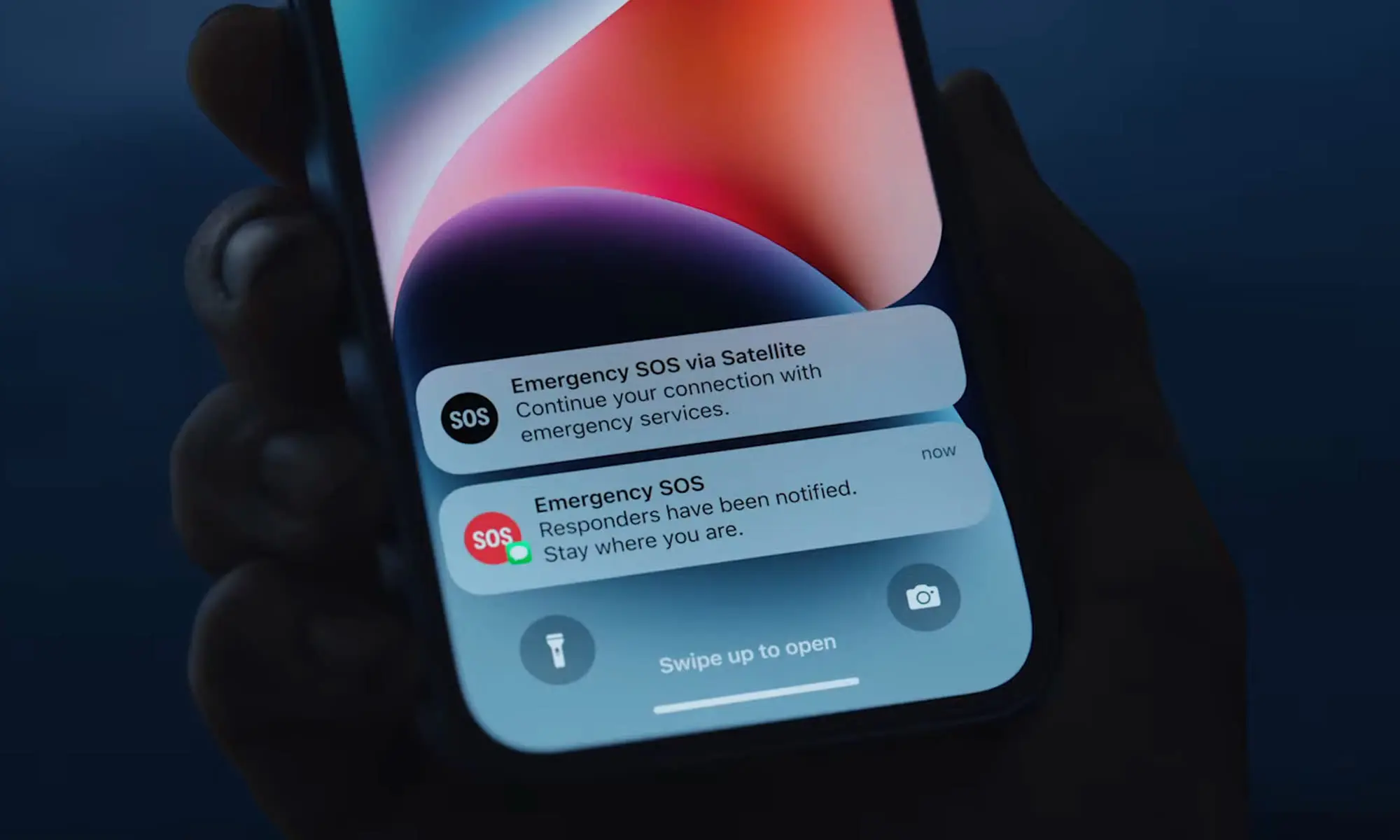 Власники iPhone 14 і 15 отримують рік супутникового зв’язку