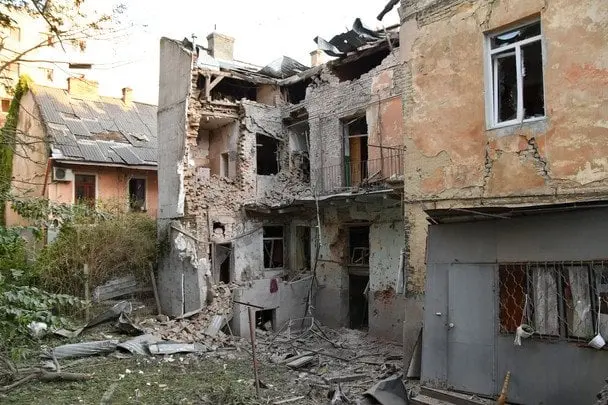 Атакували дронами і скидали КАБи: наслідки атаки по Сумщині