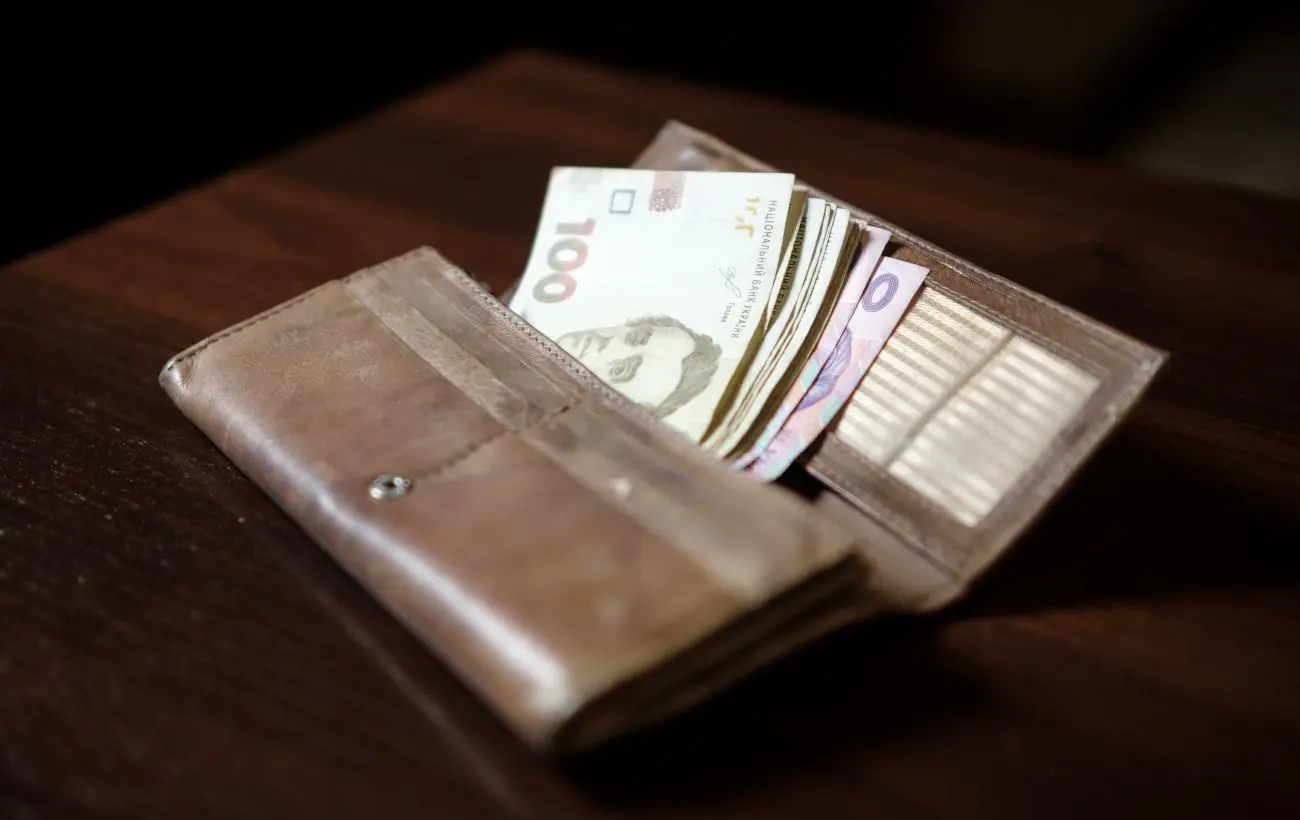 Середня зарплата в Україні зросла до 26,5 тисяч гривень, у Києві перевищила 40 тисяч