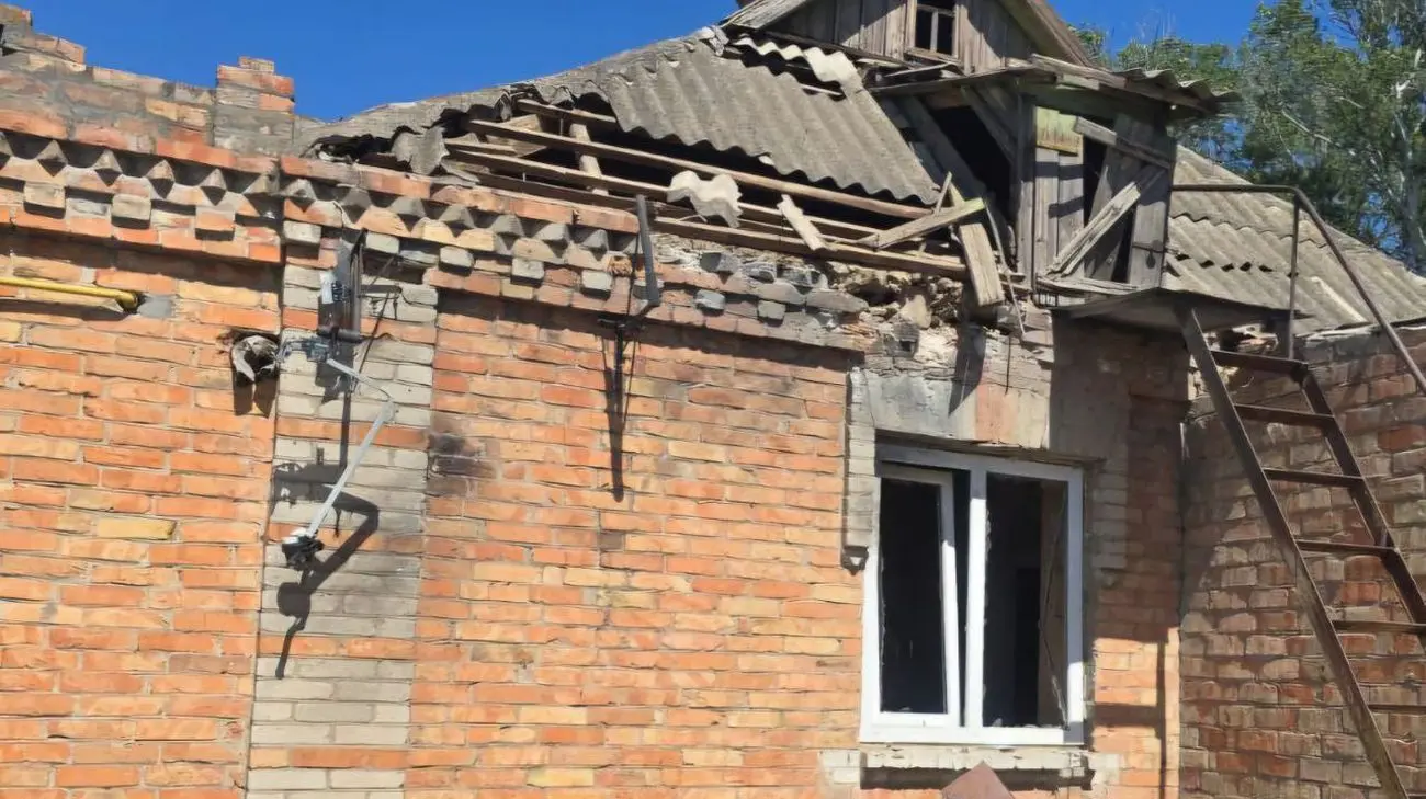 Російські війська атакували Нікопольський район на Дніпропетровщині: постраждала жінка