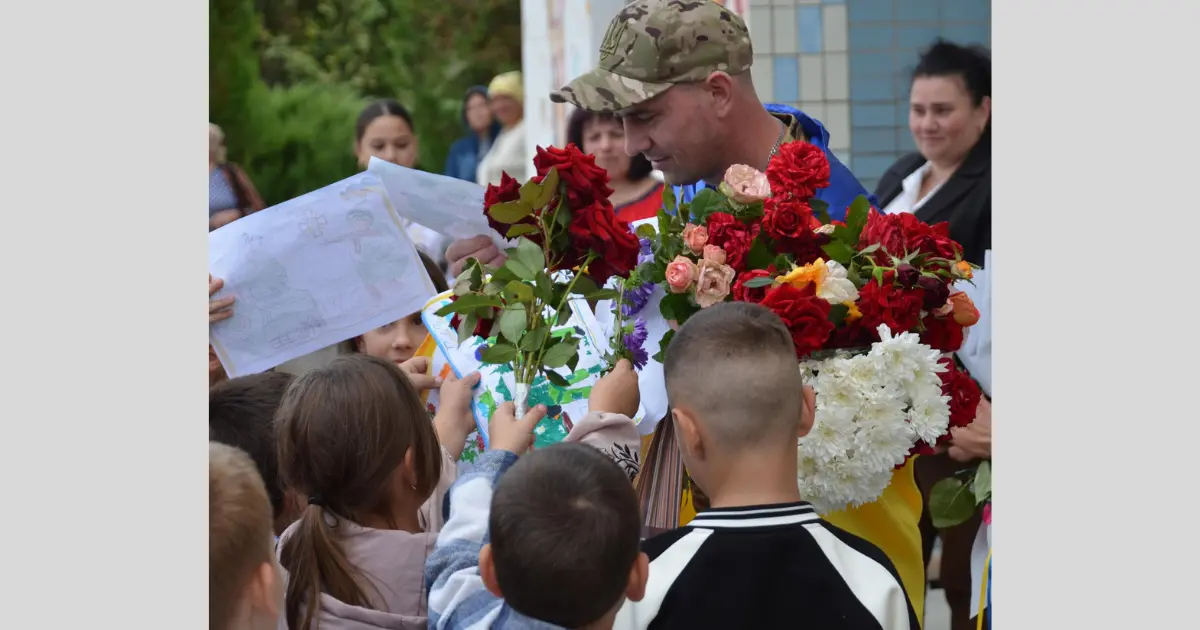 На Вінниччині зустріли Володимира Кірніцького, який понад три роки пробув у полоні. ФОТО