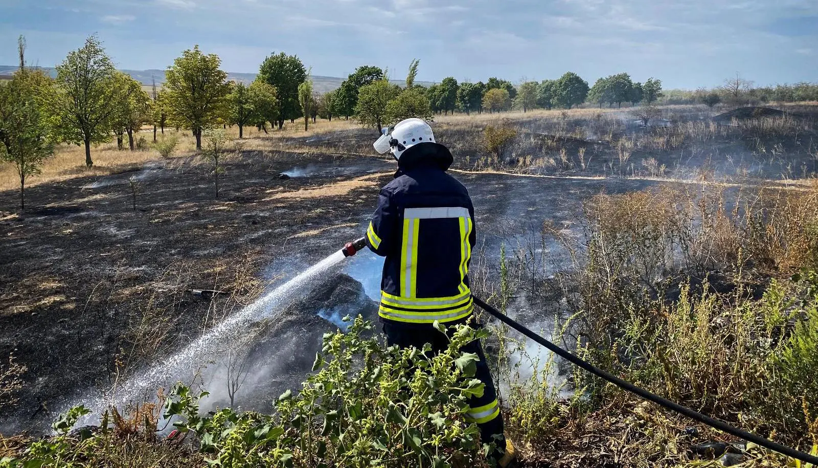 Пожежа на Одещині: чоловіка госпіталізували з опіками